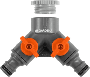 Tvåvägskran för enkel hantering av två slangar